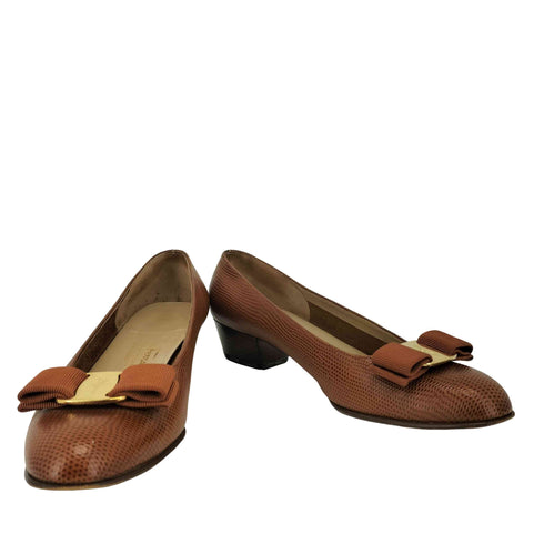 サルヴァトーレフェラガモ Salvatore Ferragamo ヴァラ リボン 型押しパンプス レディース  6 1/2